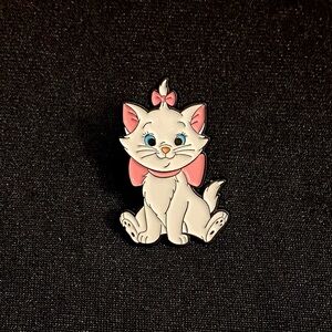 Marie from The Aristocats brings a smile to your face | 3 pins/magnets for $18